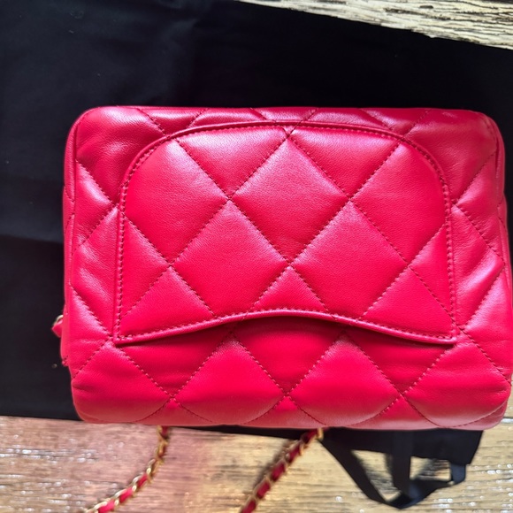 Chanel Small Flap Red Heart Clasp - Picture 4 of 9